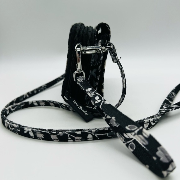 Vera Bradley Floral Black and White Women's Crossbody or wristlet Bag NWOT - Picture 5 of 16